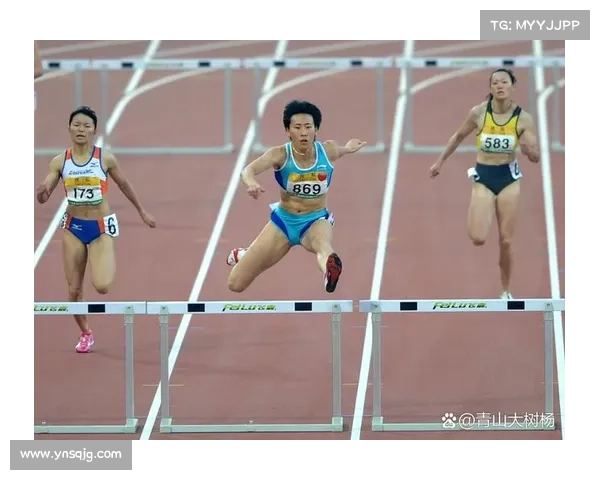 女子冲刺赛技巧与经验分享 提升爆发力与速度的关键训练方法